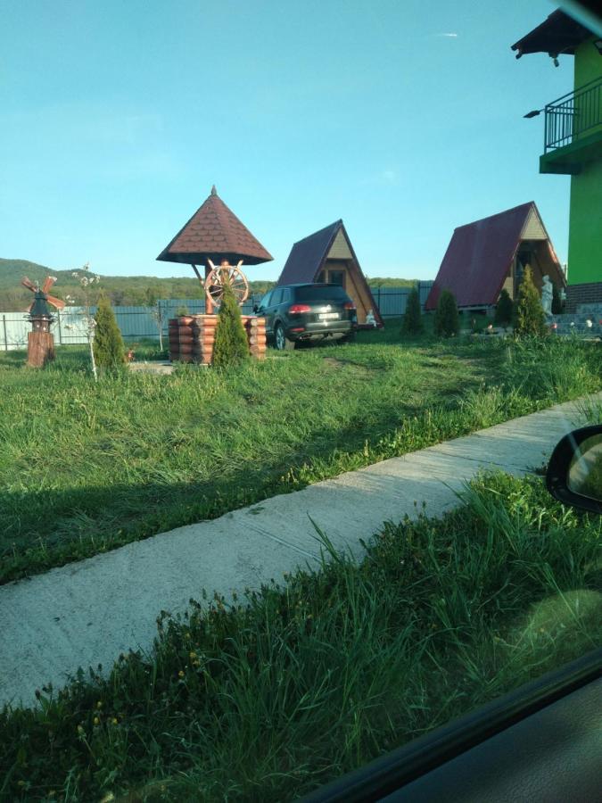 Vila La Capra Vecinului Oglinzi Exteriér fotografie